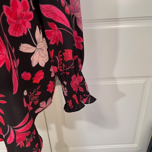 Lord & Taylor Black Pink Red Floral Blouse, Longer Length, Women's size large - Picture 2 of 8